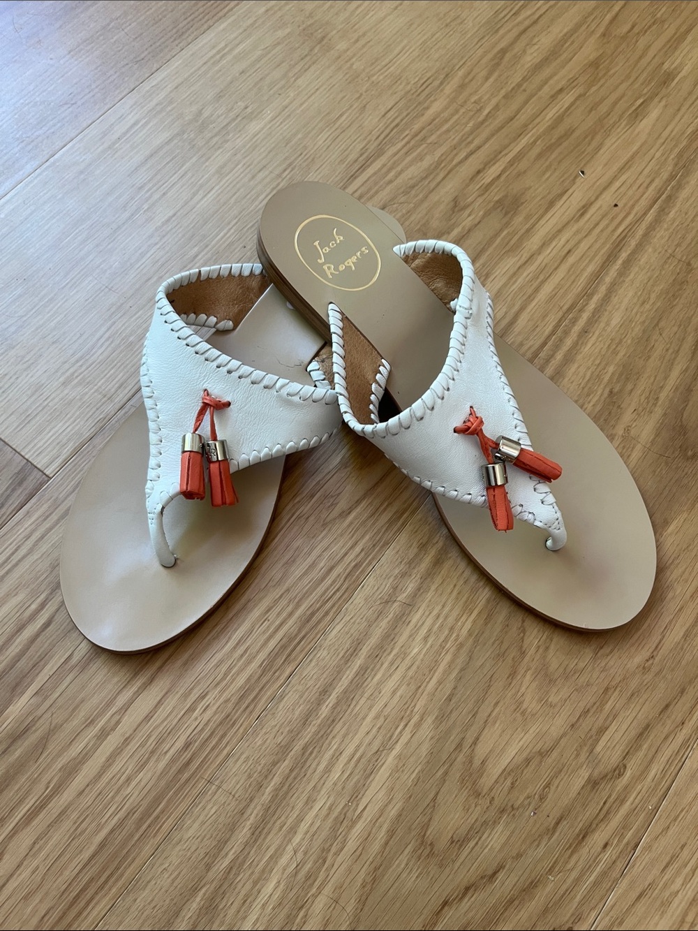 Jack Rogers Women’s Alana  White Leather Tassel Thong Sandals size 9